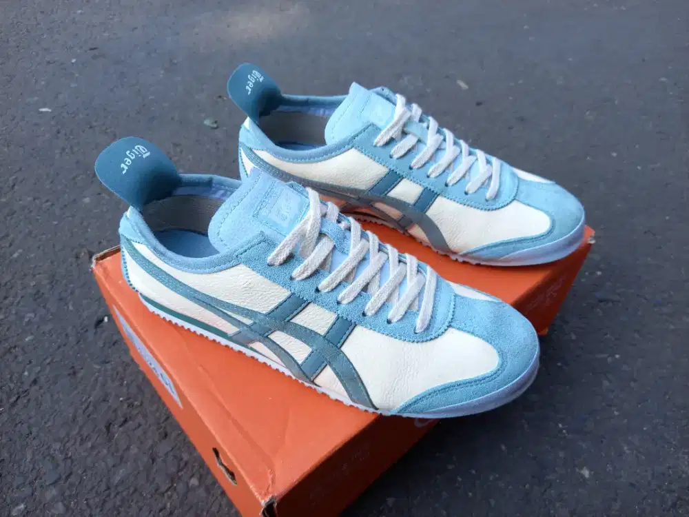 Sepatu onitsuka tiger ori size 42