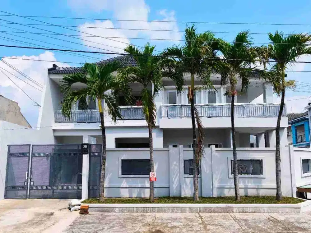 Dijual rumah mewah di sumber solo