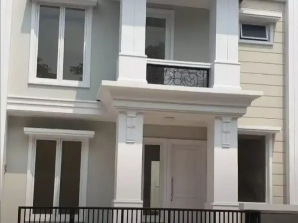 Rumah Baru 2lantai Citra Gran Lokasi Strategis dekat Jalan Utama