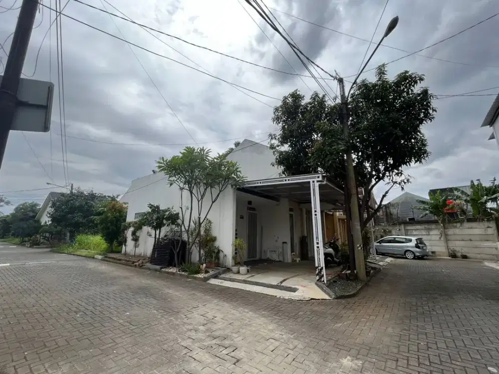 JUAL RUMAH SIAP HUNI POSISI HOOK DI PINUS REGENCY  BANDUNG