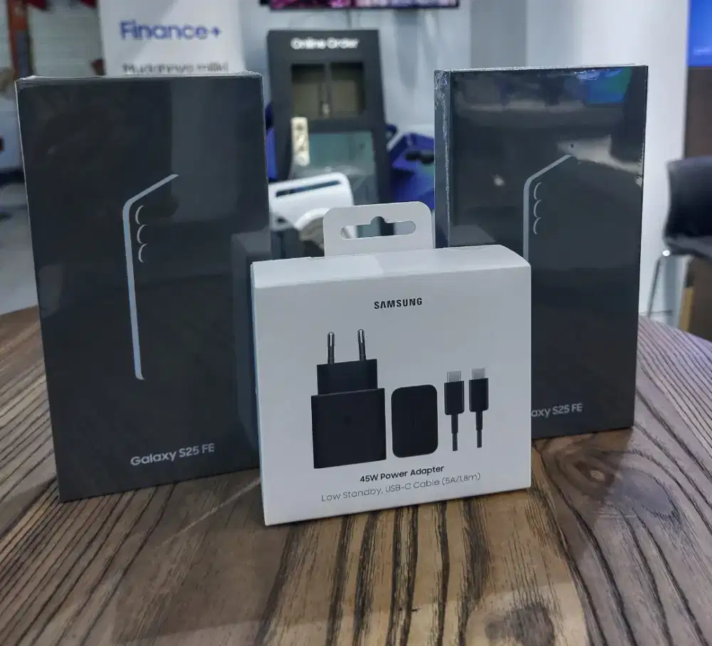 SAMSUNG S25 FE 512GB FREE TRAVEL ADAPTER 45W/GARANSI RESMI SEINS 1TH