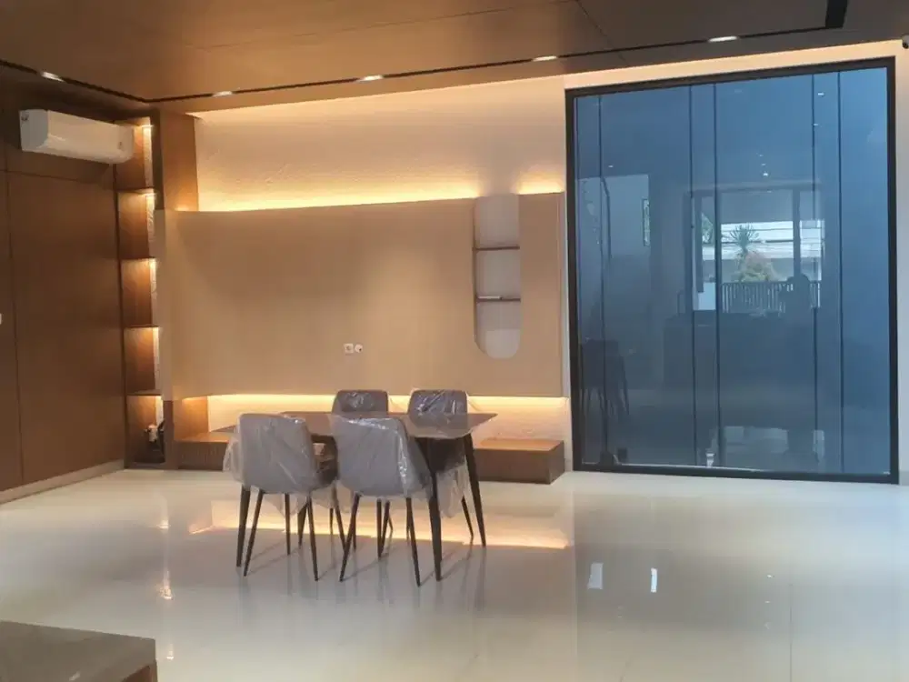 Rumah Mewah Bangunan Baru Taman Villa Meruya Dekat Anwa Raqcuet