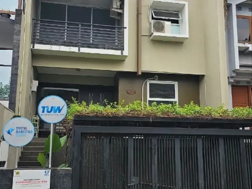 rumah siap huni di setra duta dekat tol Pasteur