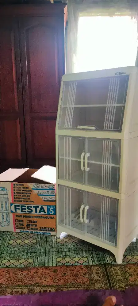 Kandang rak piring makanan baru