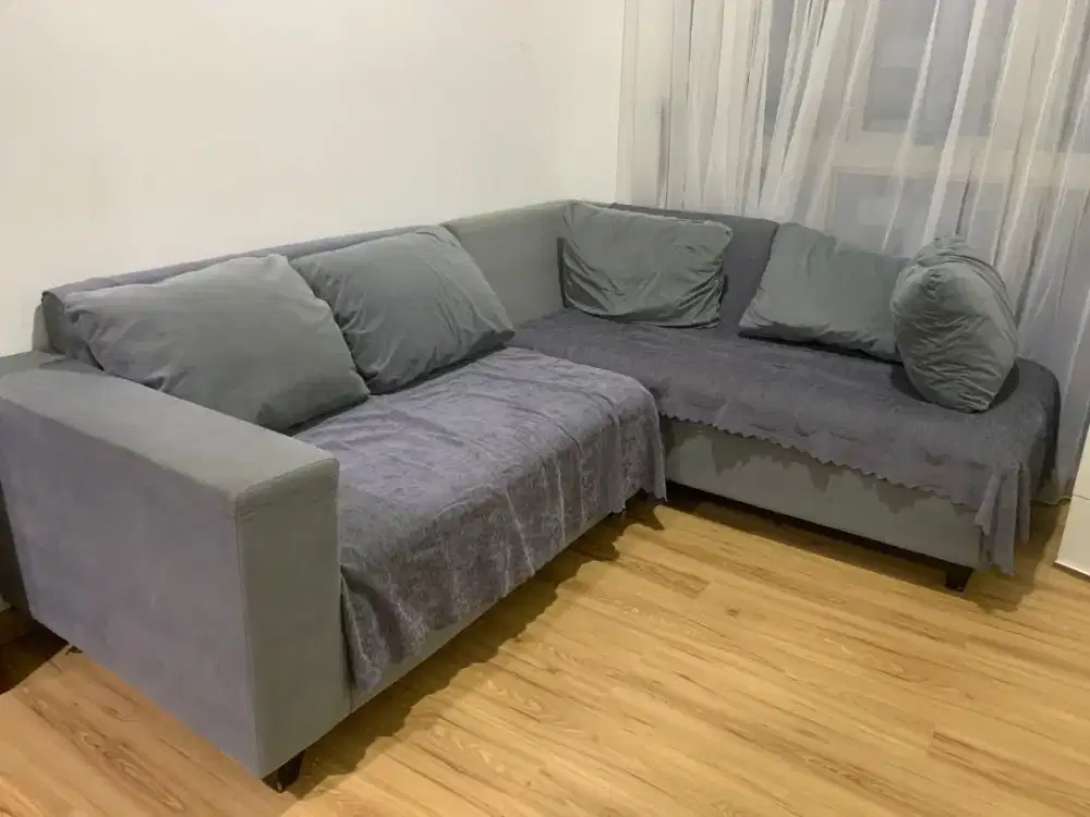 Di jual cepat sofa bentuk L