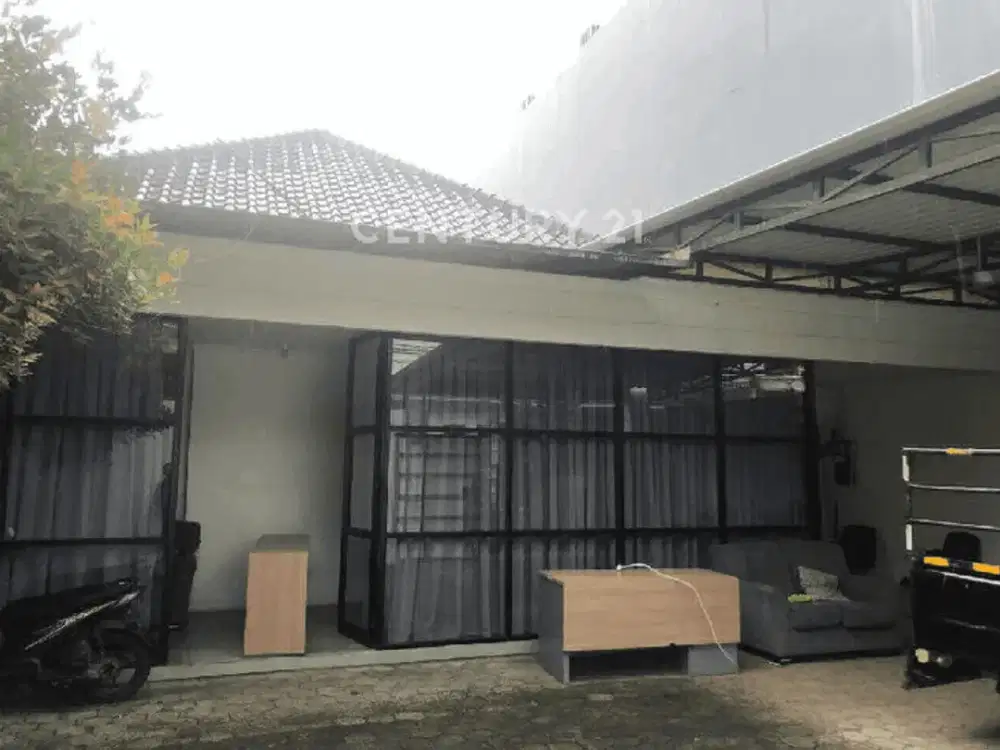 Disewakan Rumah Strategis  dan Fully furnished Di Daerah Menteng Jakarta Pusat