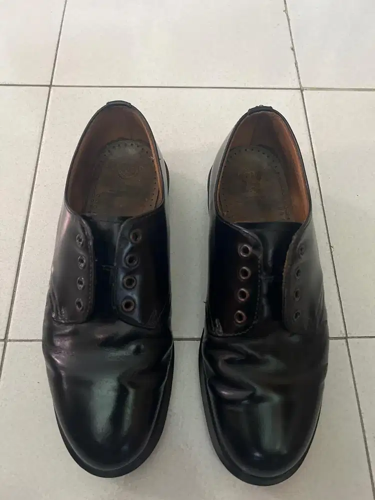 Sepatu Dr Martens