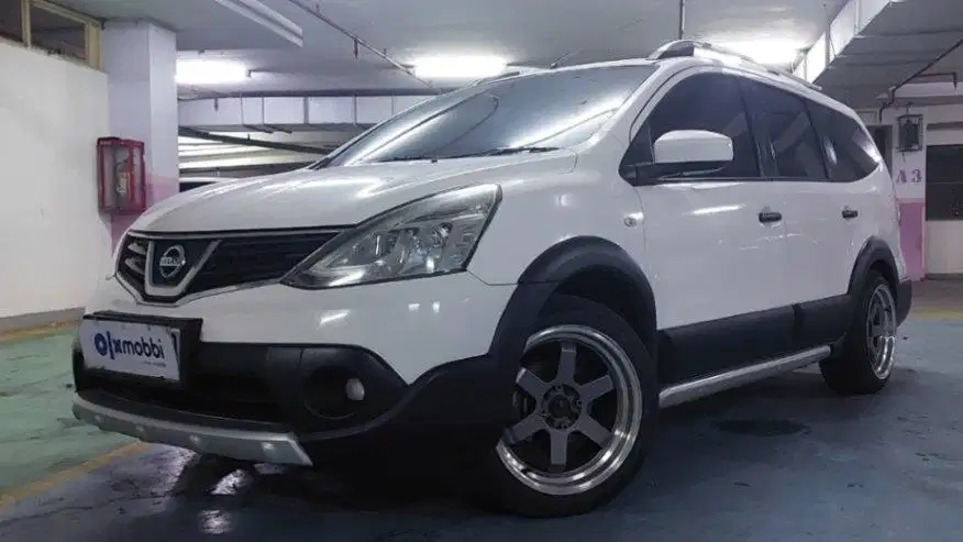 DP Rendah  6JT Nissan Grand livina 1.5 X-Gear Bensin-AT 2015 Putih