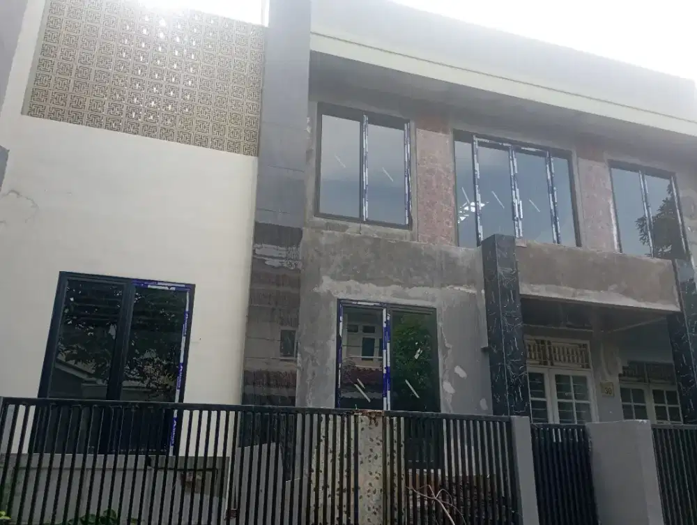 Kusen aluminium dan kaca