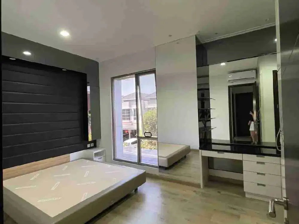 Rumah Golf Island Furnish Mewah Bagus Bisa Kpr