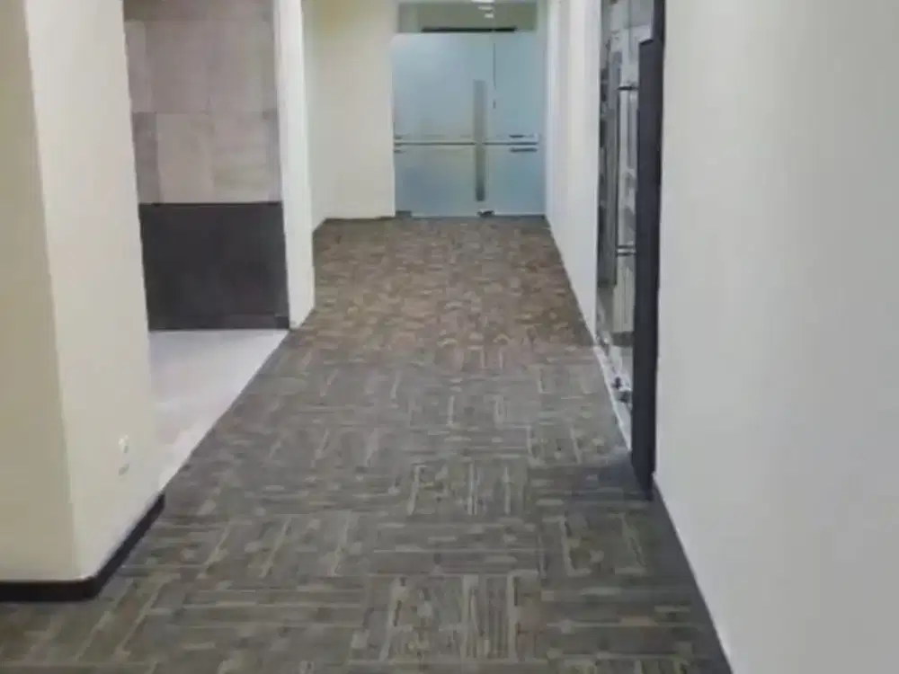 SEWA KANTOR DI JAKARTA SELATAN TB  SIMATUPANG  79M2 FITTED 130K NEGO