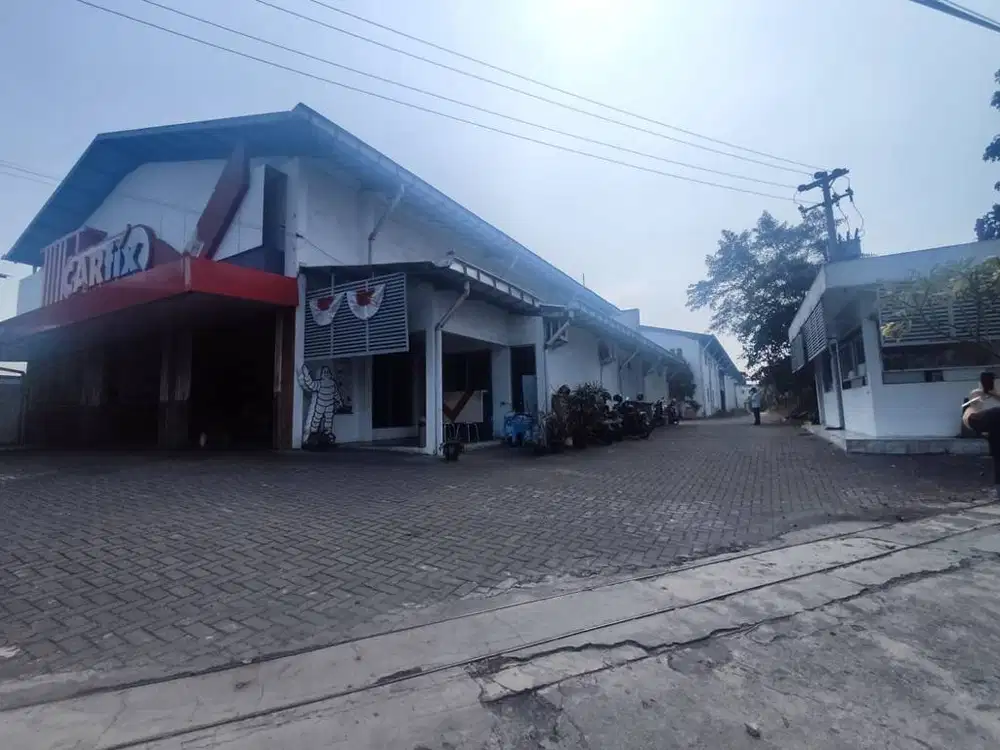 Tanah Luas Bonus Bangunan Cocok Untuk Usaha Lokasi Kasihan Bantul