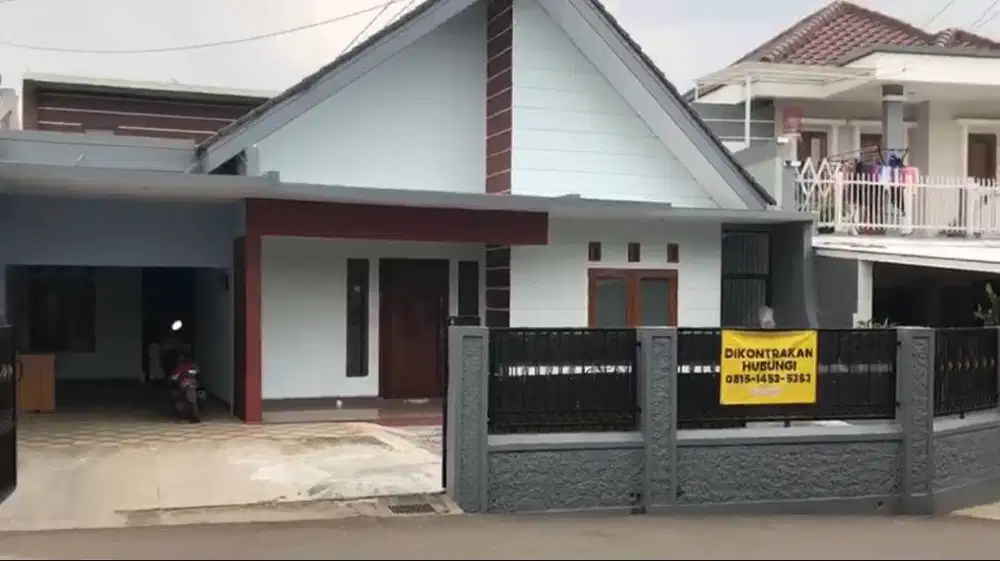 Disewakan Rumah, tahunan, halaman luas, rumah luas