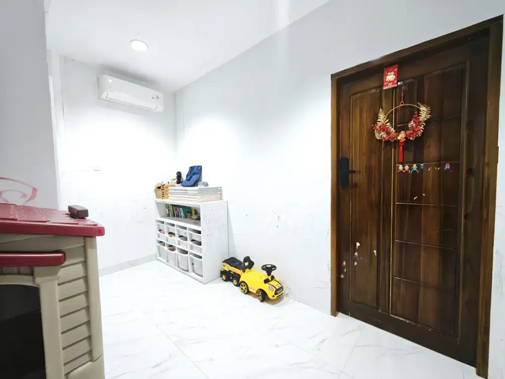 Ruko kawasan bisnis di jakarta barat taman sari