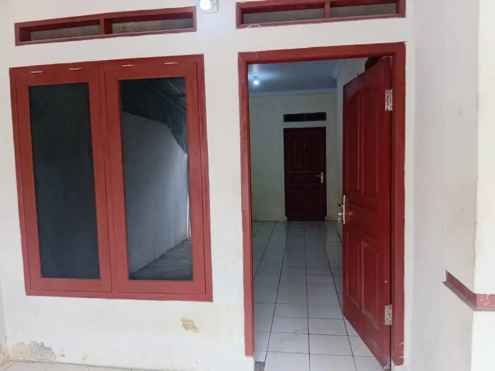 Dikontrakkan/Disewakan Rumah Cocok Untuk Keluarga/Catering