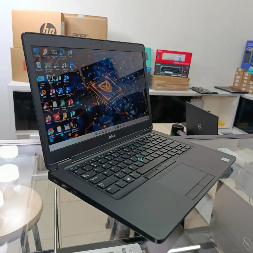 DELL 5490 CORE I7 RAM 8GB / SSD 256GB
