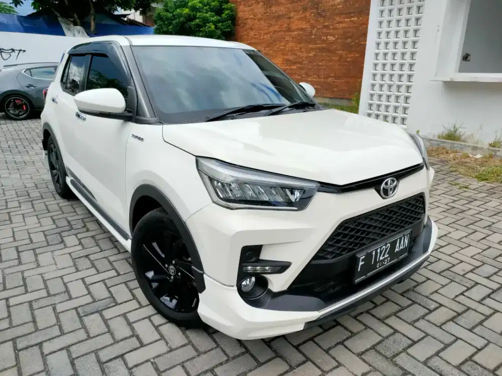 ( Dp 10jt ) Raize GR 1,0 matic 2021