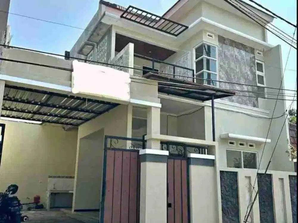 Rumah 2 Lantai Purwantoro Sulfat Blimbing Malang