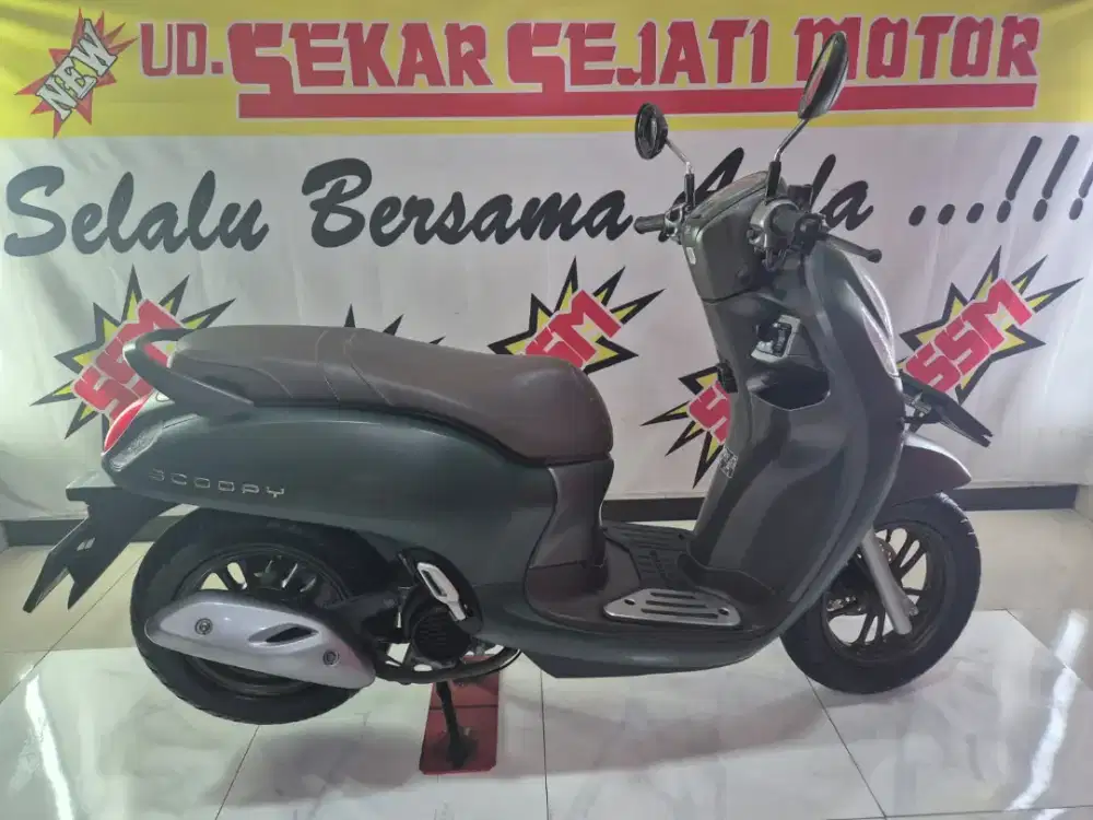 Scoopy prestige iss cbs keyless 2023 plat L readyy.