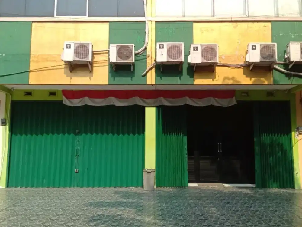 Ruko gandeng Malaka Country 9x15 132m Duren Sawit Jakarta Timur