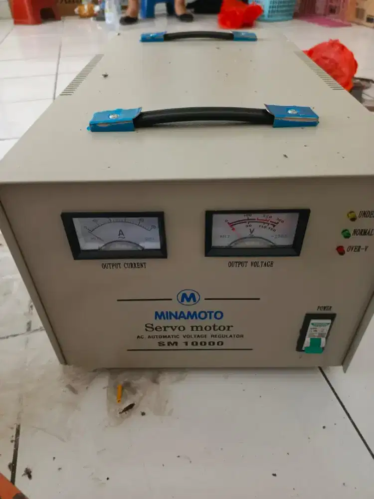 Stabilizer Minamoto SM 10.000 watt kondisi bagus