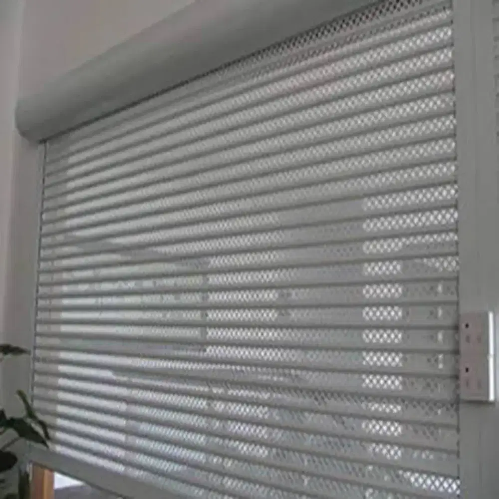 Rolling door dan folding gate