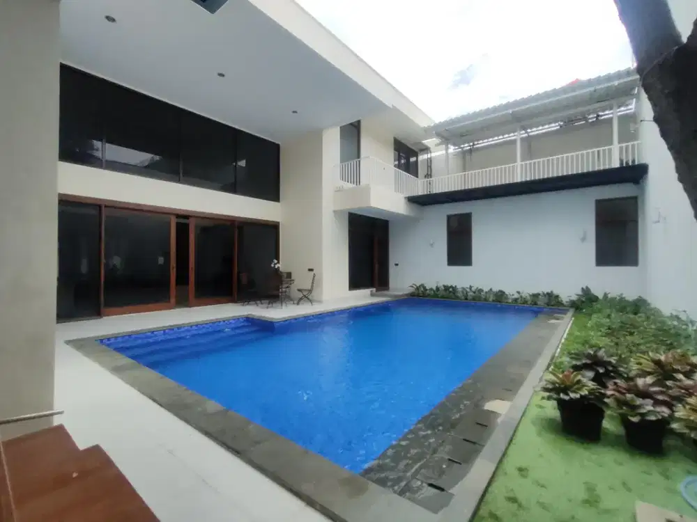 DIJUAL RUMAH MEWAH MURAH DI PERMATA HIJAU SWIMMING POOL DEKAT SENAYAN