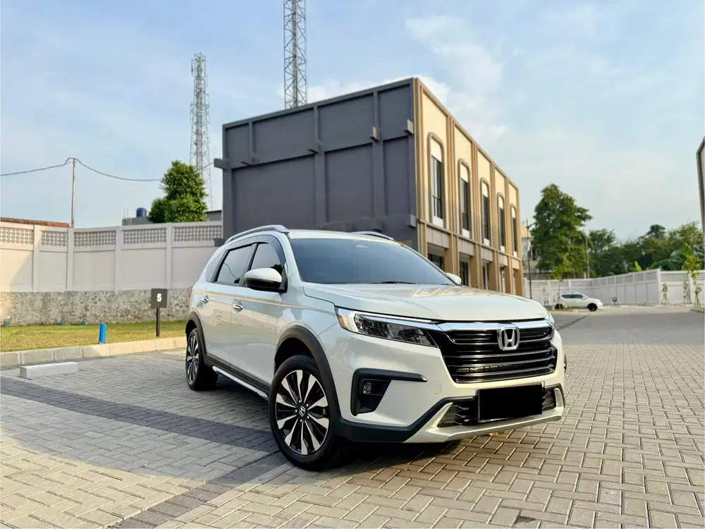 (KM 11 RIBU) Honda BRV Prestige Sensing Putih 2023 LIKE NEW