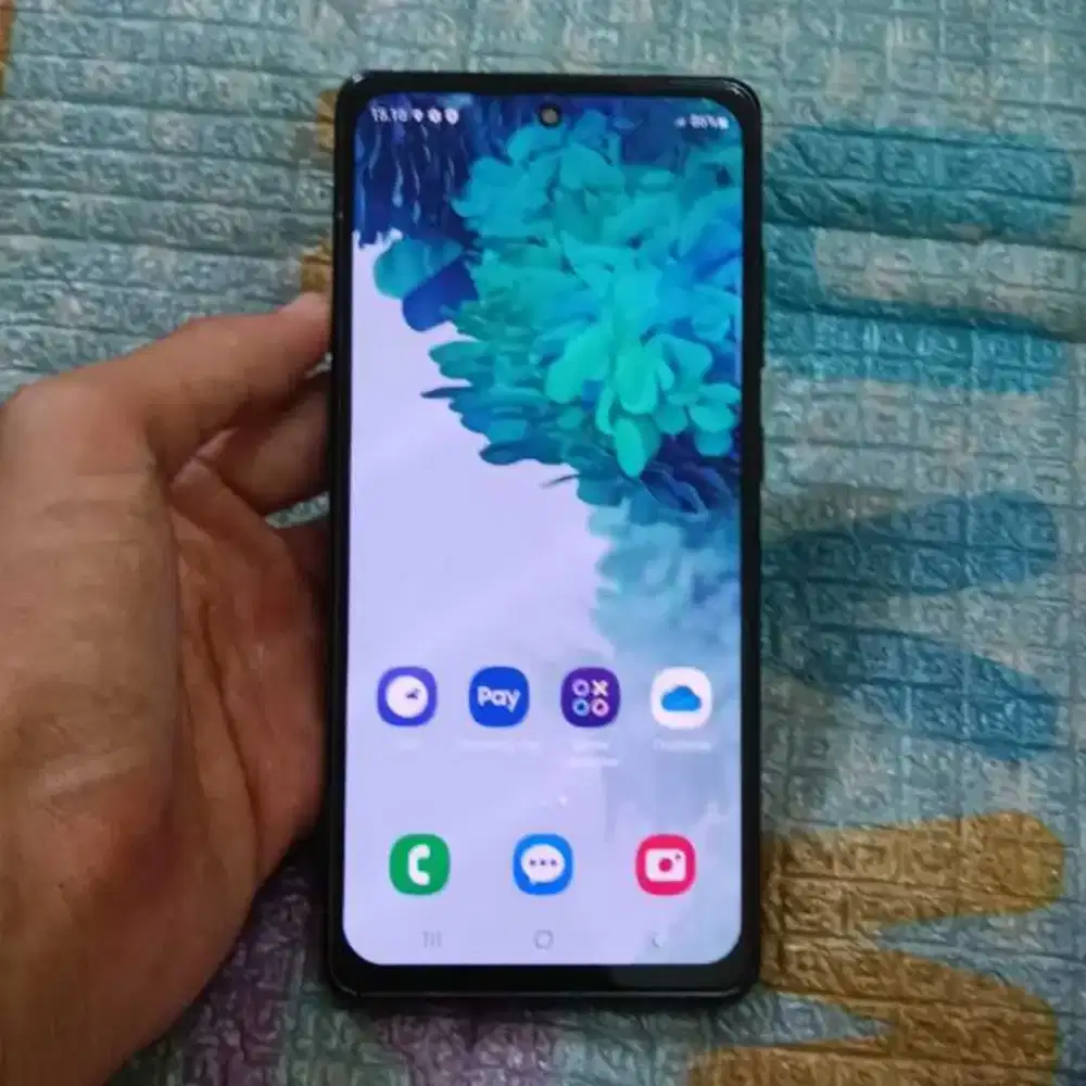 Samsung S20 FE 8/256 GB