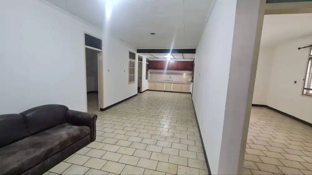 Disewakan Rumah Untuk Kantor di Kopo Permai