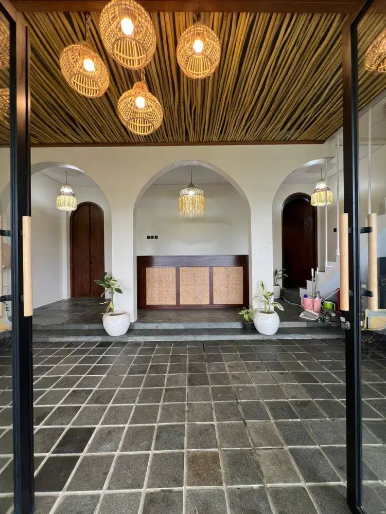 Investasi Premium Villa Furnishe  5 Kamar Tidur & Kolam Renang Di Loka