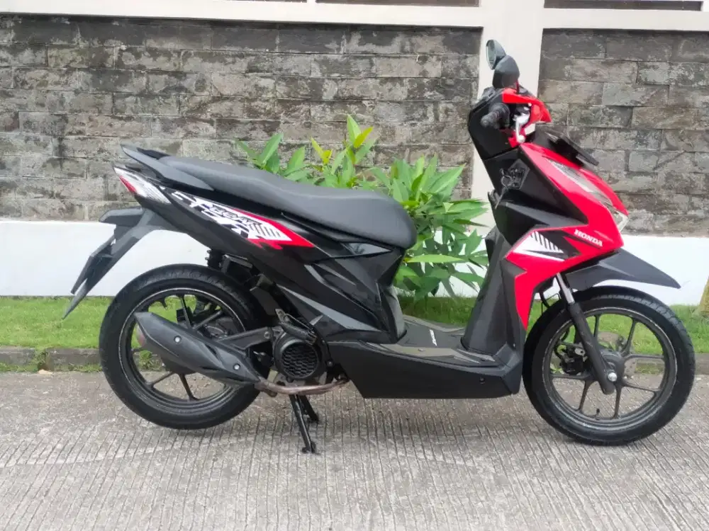 Honda beat fi sporty cbs  th 2021 mulus no minus