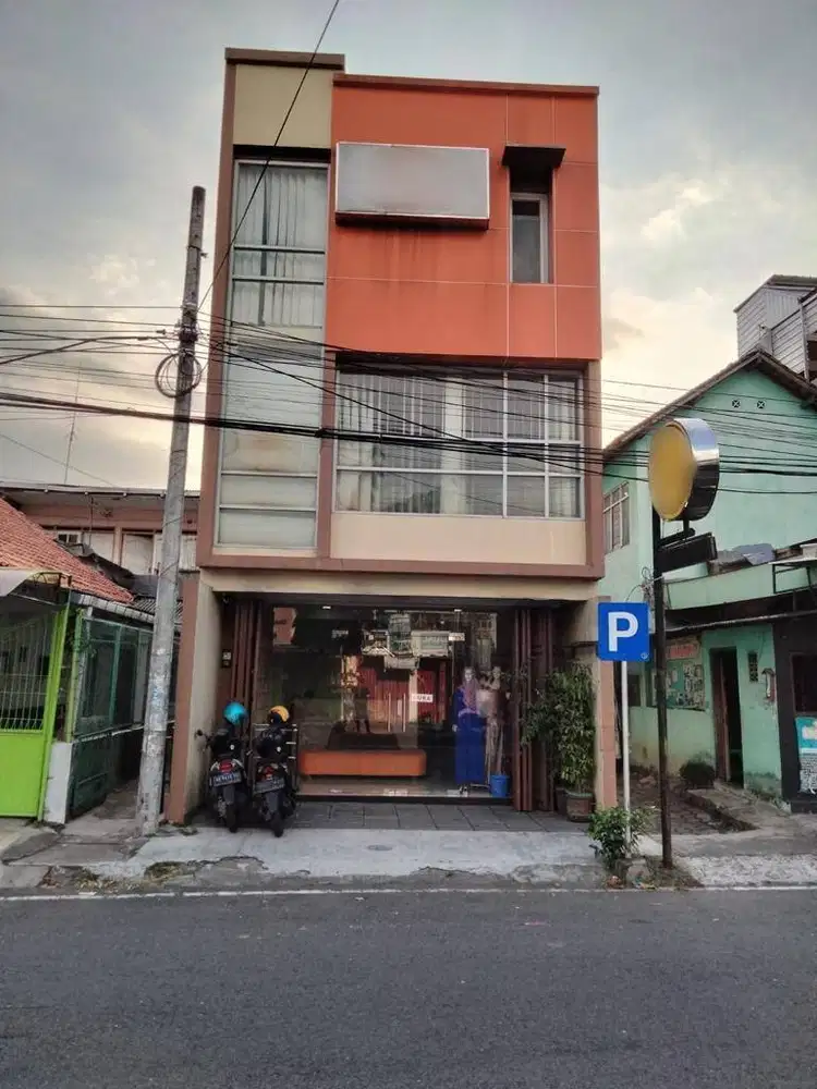 Dijual Ruko 3 lantai Lokasi Strategis Lokasi Jalan Gejayan Caturtungga