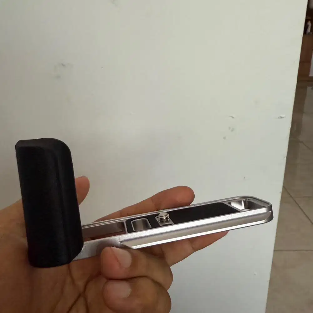 Smallrig L-Shaped Mount Plate with silicone handle Fuji X-E5( silver )