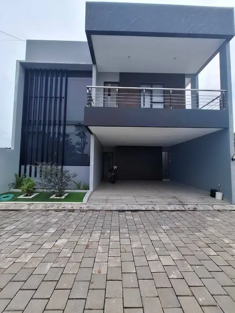 Rumah Mewah Furnish Dalam Cluster Lokasi Dekat Al-Azhar, Sleman