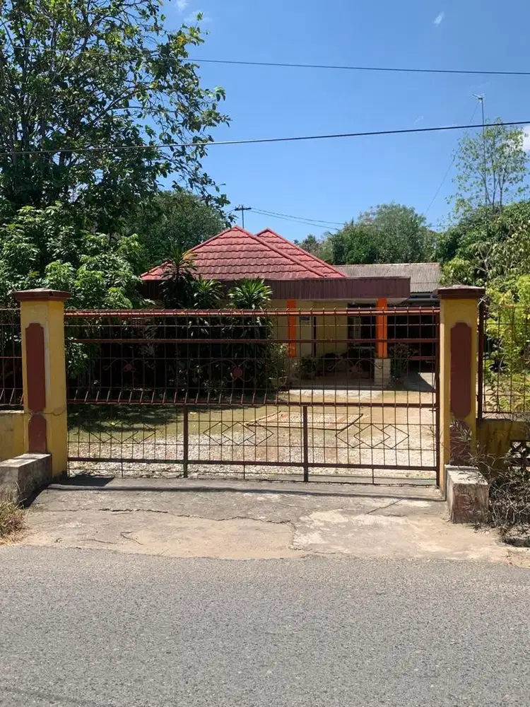 Dijual cepat tanah dan bangunan bergaya klasik