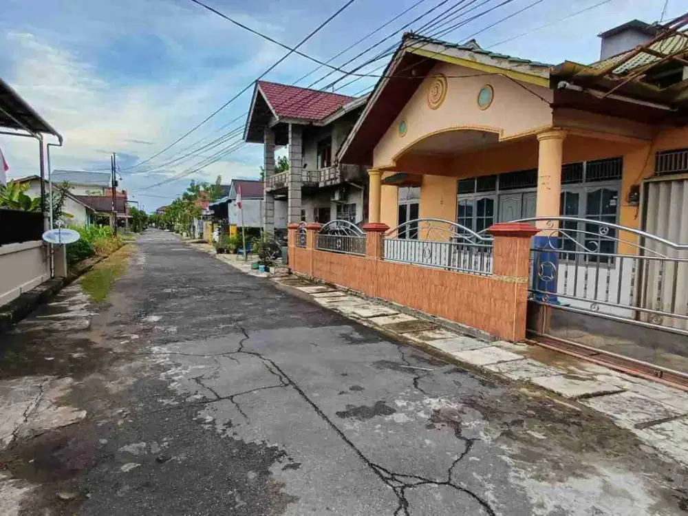Rumah siap huni, Pontianak, Jl. Tekam, Komp. Griya Pratama 1