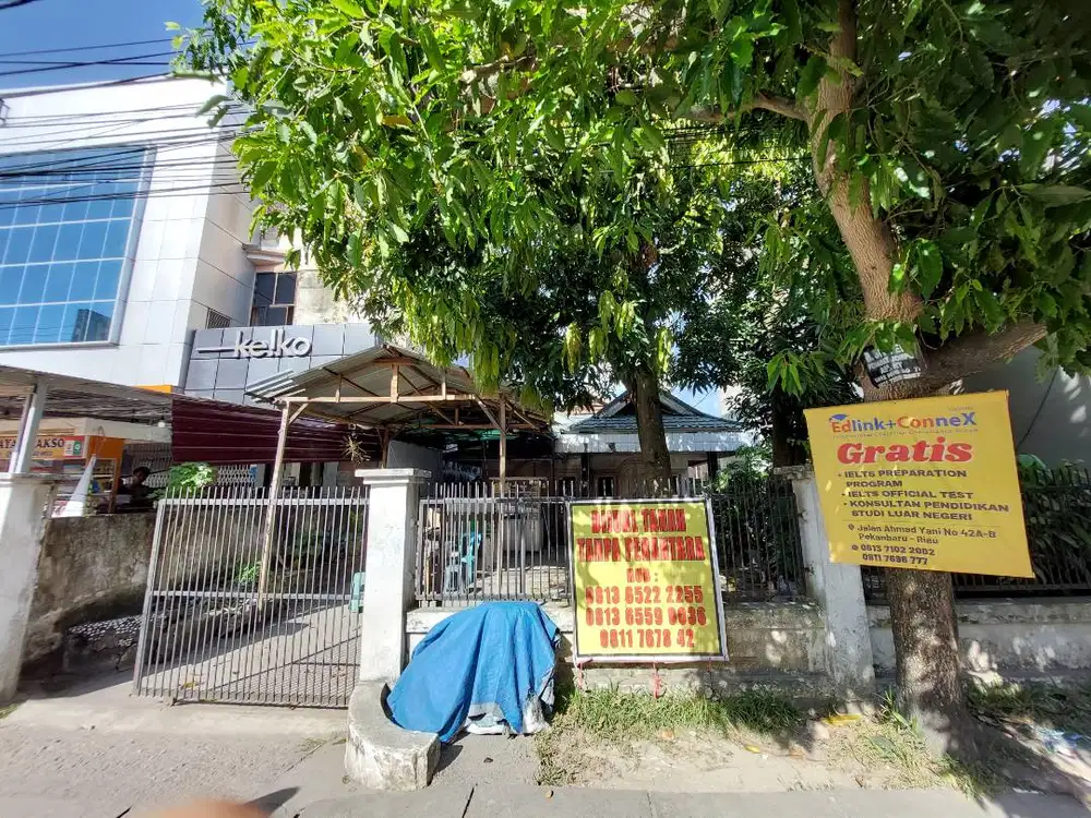 Dijual rumah dan tanah