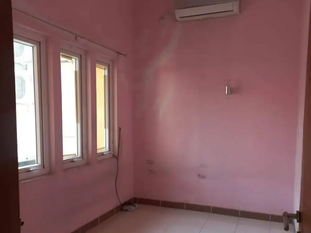 Dijual Rumah Siap Huni Sudah Direnovasi Di Hybrida Kelapa Gading, Jakarta Utara