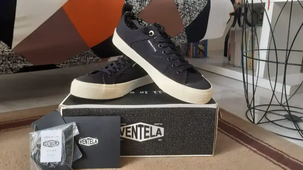 Sepatu Ventela x Evil Gading Marten
