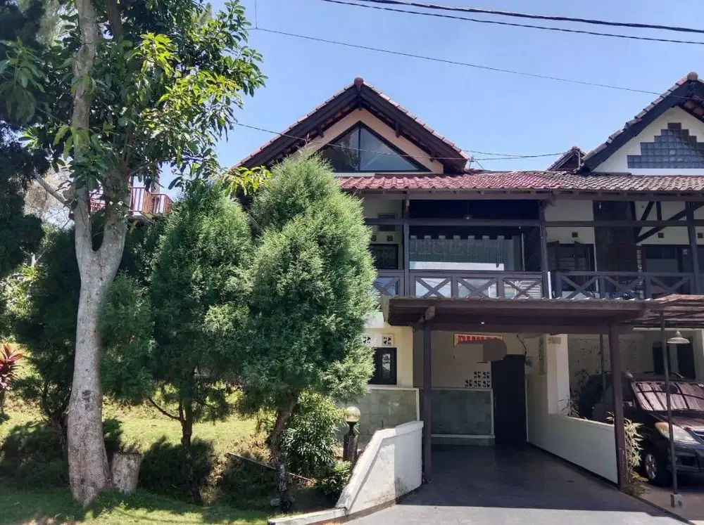 DIJUAL VILLA GRAND WHIZ TRAWAS - MOJOKERTO