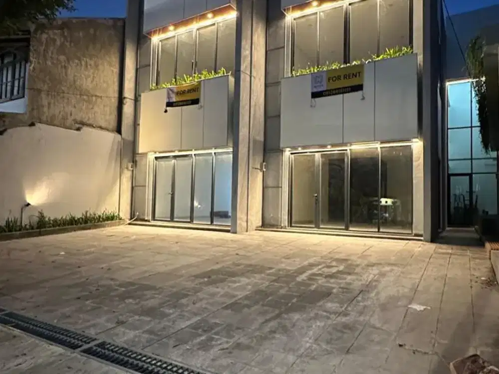 DISEWAKAN RUKO BARU 2,5 LANTAI DI KEBAYORAN BARU PETOGOGAN JAKARTA SELATAN