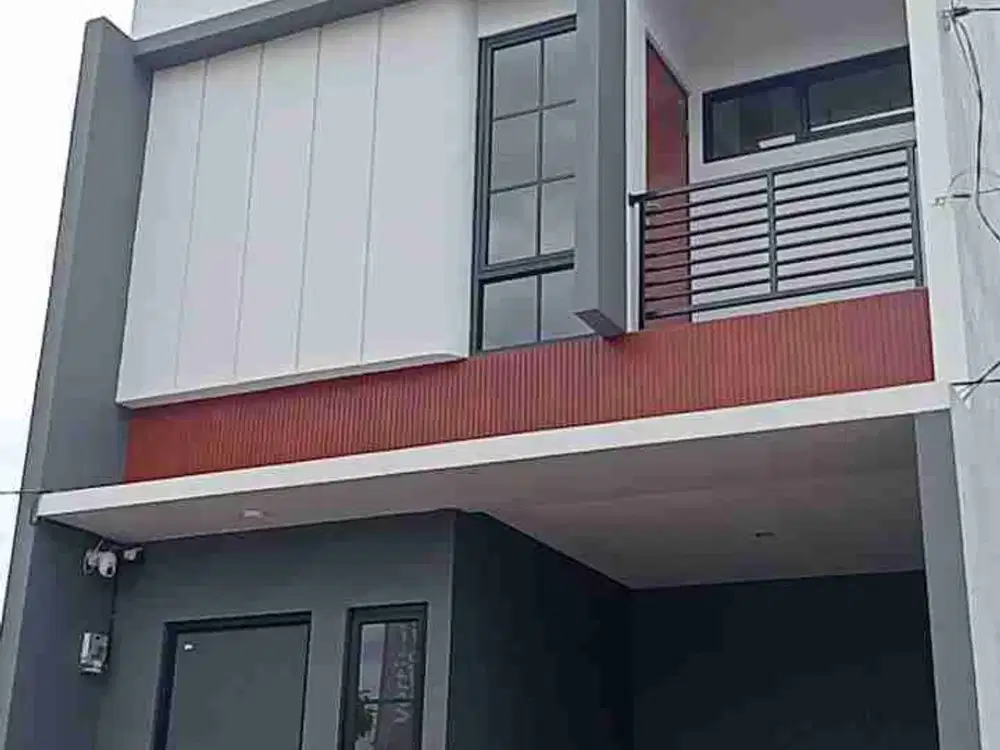 RUMAH 2 LANTAI SIAPHUNI DEKAT TOL DAN STASIUN