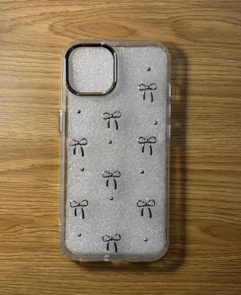 Preloved iPhone 15 Case - Simple & Elegan