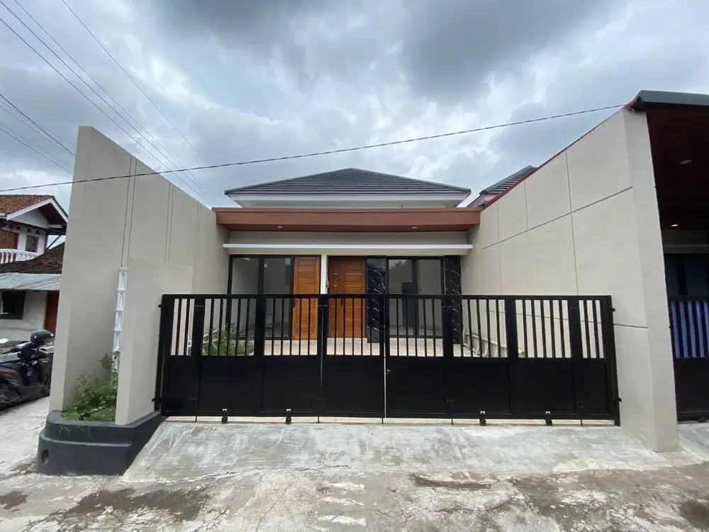 Kesempatan Emas! Rumah Cantik 3 Kamar, Carport 2 Mobil+Taman Asri!