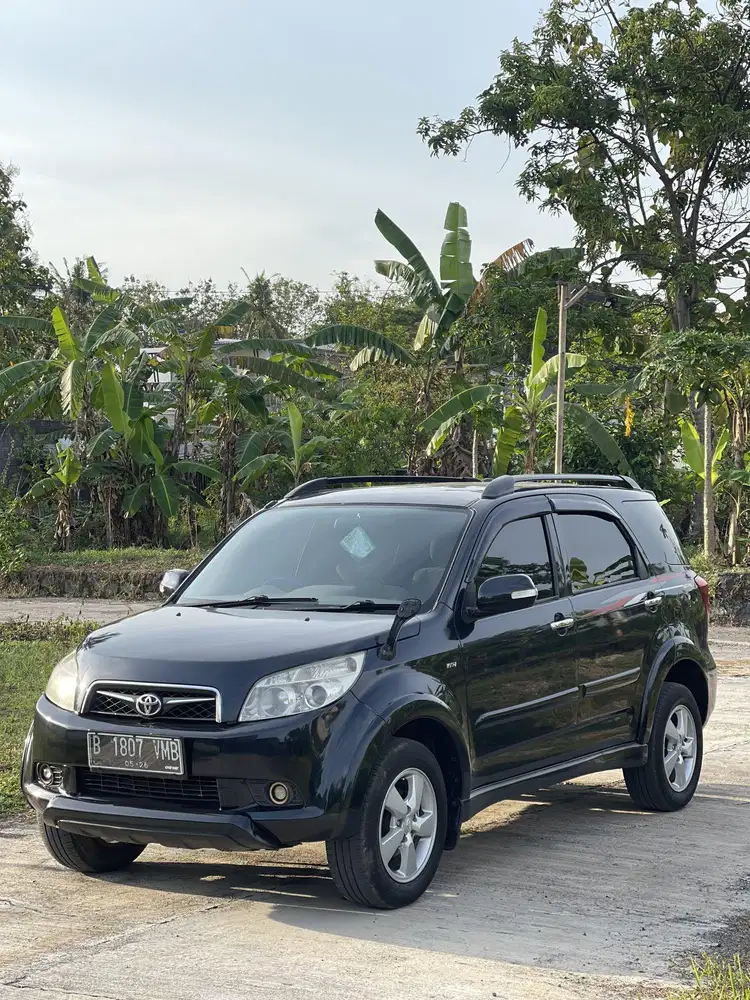 Toyota rush manual 2010 murah