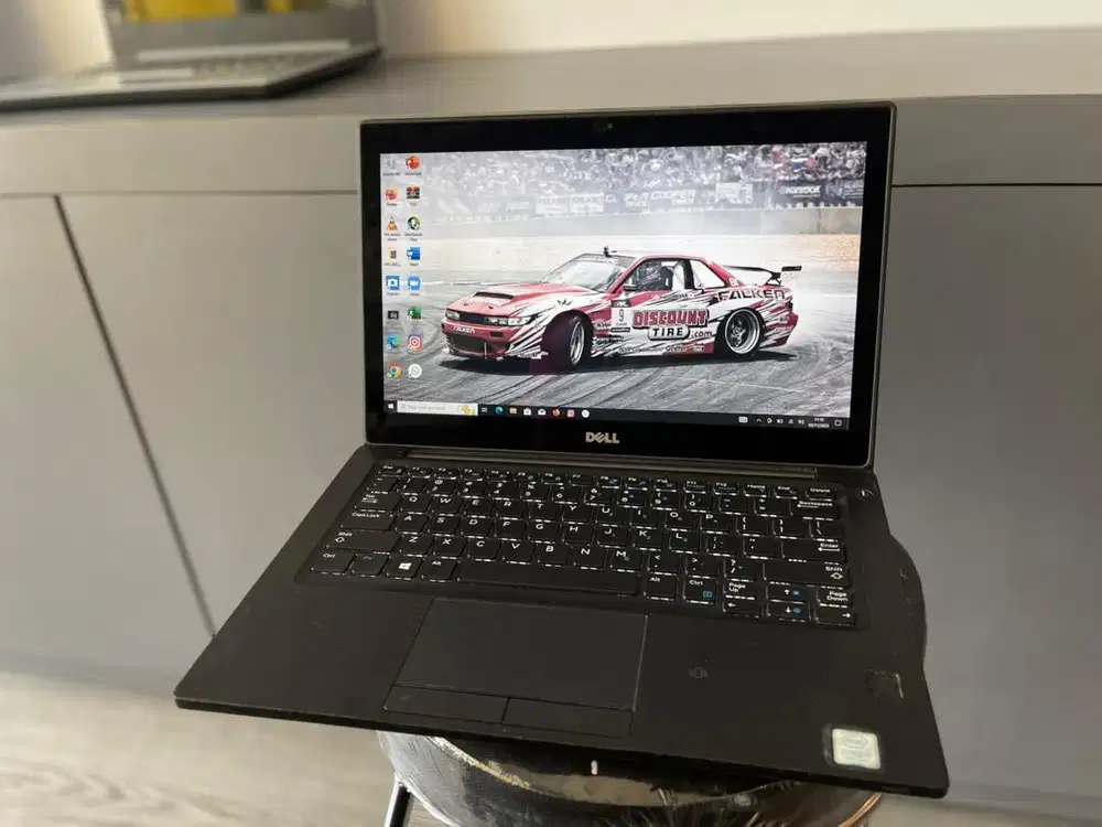 Lp dell core i5 gen 7 layar sentuh + kyboard backhligt