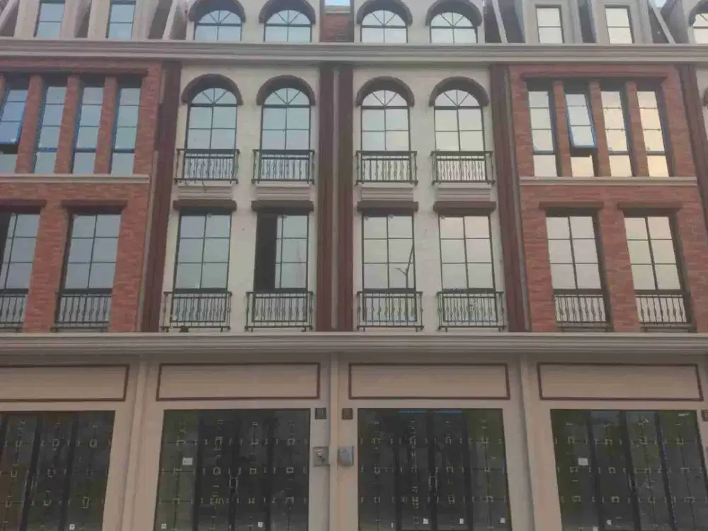 Pantai Indah Kapuk 2 - Rukan Stanford