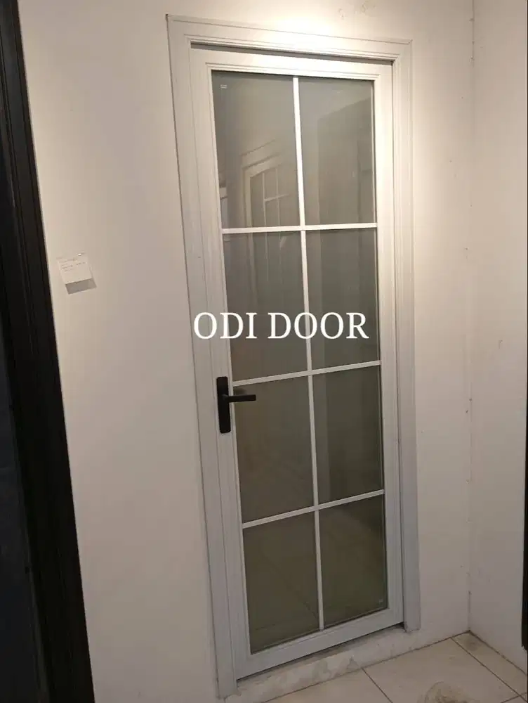 PINTU ALUMUNIUM FAM 04