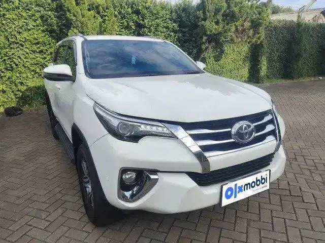 DP RENDAH Toyota Fortuner 2.4 G Solar-AT 2020 SJC B